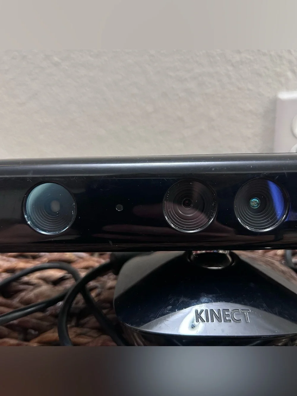 Microsoft Kinect Motion Sensor Camera for Xbox 360 Wired Black Built-In Mic